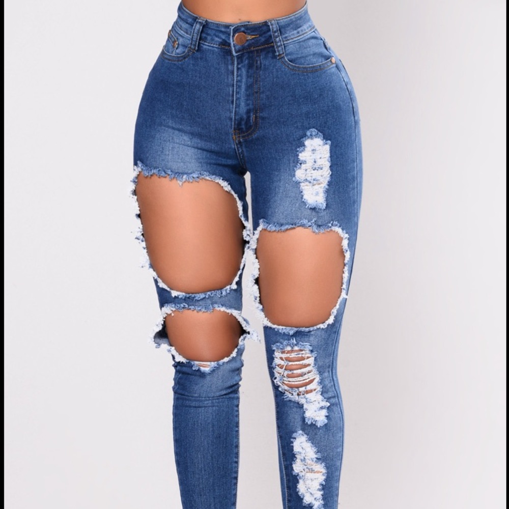 Catty Distressed Skinny Jeans - Medium Wash size 7